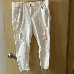 Size 18 white skinny jeans with distressing